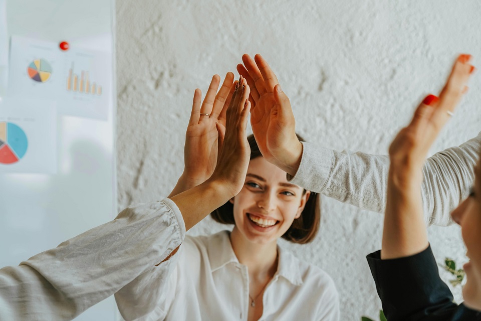 El receso laboral es un buen momento para descansar y recuperar el entusiasmo que nos permita disfrutar la vida personal, familiar y nuestro entorno social y laboral.